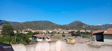 Esclusiva villa unifamiliare con giardino
