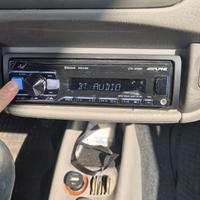 Autoradio Alpine UTE-200BT