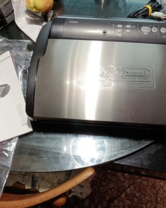 macchina sottovuoto per alimenti ancora in garanzi