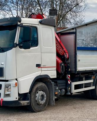 Volvo FH ribaltabile e gru anno 2019