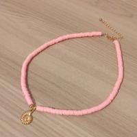 Collana rosa con cavalluccio marino