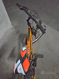 bicicletta MONTANO