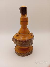 Bottiglia vintage decorativa in legno