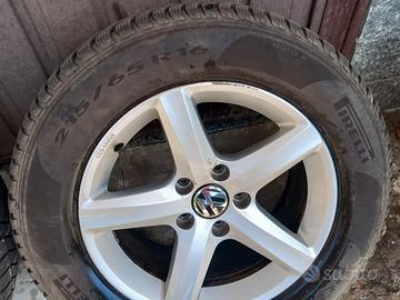 Cerchi Volkswagen R 16 con gomme invernali