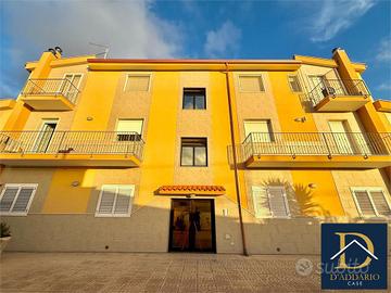 Leporano ampio Appartamento con posto auto