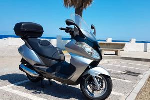 Aprilia Atlantic 125 con bauletto - Tagliandata