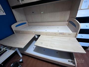 LETTO A CASTELLO + SCRIVANIA ESTRAIBILE