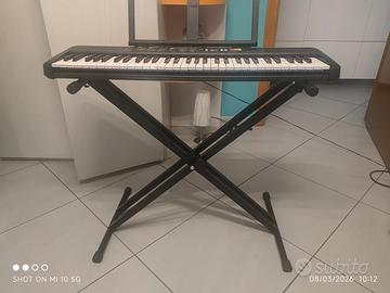 Tastiera Yamaha PSR-F52