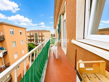 Ampio quadrilocale con balcone, cantina box e rend