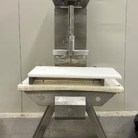 Pressa stampo prosciutto