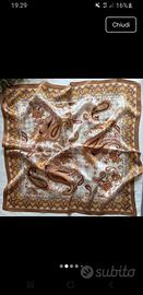 foulard quadrato  in seta