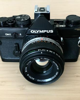 Olympu OM-2 con Olympus Zuiko 50mm f:1,8