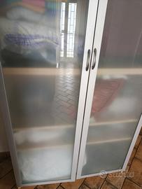 Armadio legno con 2 ante