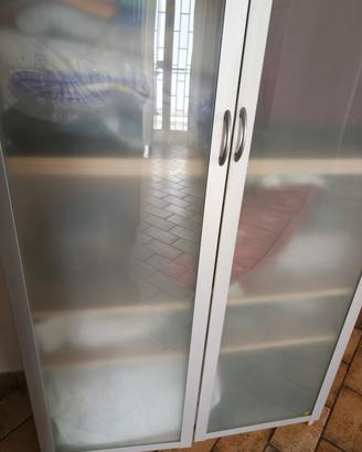 Armadio legno con 2 ante