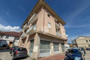 3 LOCALI A TERAMO