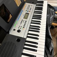 Pianoforte Yamaha YPT-255