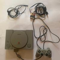 PlayStation 1 (tutti i cavi e controller inclusi) 