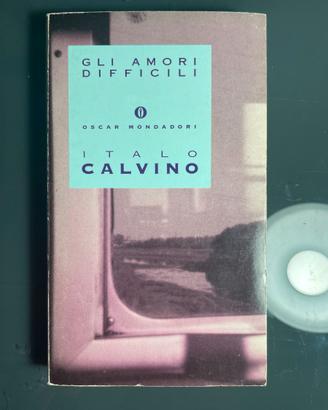 Italo Calvino Gli amori difficile 9788804375906