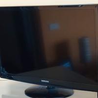 TV Samsung T24D310EW