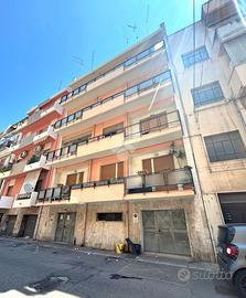 4 LOCALI A REGGIO DI CALABRIA