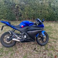 Yamaha yzf r125