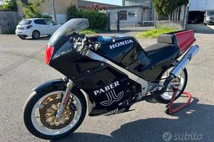 HONDA VFR 750 F SUPERBIKE FRED MERKEL