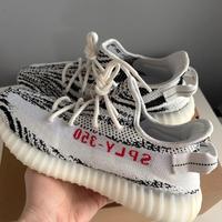 Adidas Originals Yeezy Boost 350 V2 "Zebra" 43