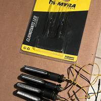 Frecce moto / scooter a Led universali