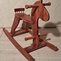 Cavallo a Dondolo Artigianale in Legno Massello