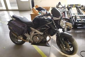 Suzuki SFV Gladius 650 - 2010