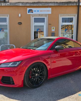 Audi TT Coupe 2.0 tfsi quattro s-tronic