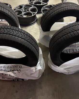 Pneumatici invernali pirelli 235/55 R19 Stelvio