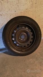 cerchio in acciaio a 4 fori