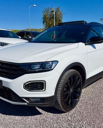 VOLKSWAGEN T-Roc 1.5 TSI 150CV SPORT LED NAVI TETT