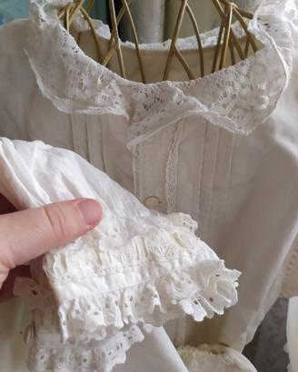 vestito e pantaloni per bambole antiche