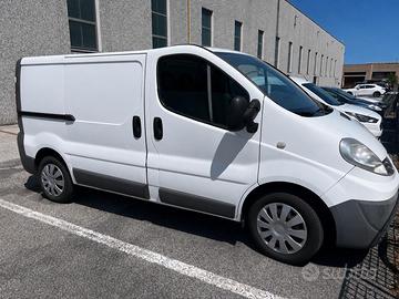 Renault trafic 2.0 dci 115 Cv