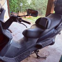 suzuki burgman 400