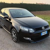 VOLKSWAGEN POLO 1.2 BENZINA 5 PORTE NEOPATENTATi