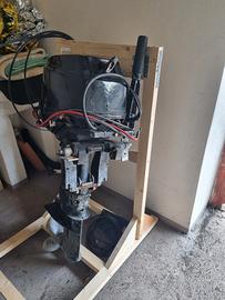 Mariner 25 HP (19,5 CV effettivi) a 2 tempi,