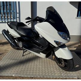 Yamaha T Max