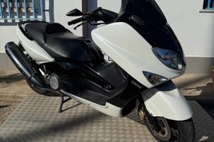 Yamaha T Max