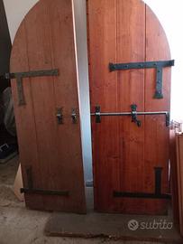 Porta in noce antica