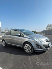 Opel Corsa D 1.2 benzina/GPL 85 cv