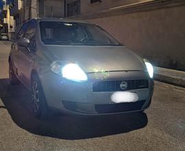 Fiat Punto 1.3 75 CV anno 2007 con 208.000 km