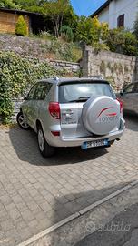 Toyota RAV4 4x4 – 96.000 km
