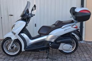 SCOOTER YAMAHA 250 cc 