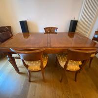 Tavolo e sedie Biedermeier 