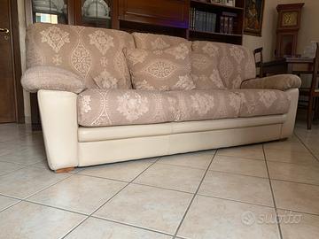 Coppia divani 3 e 2 posti in pelle