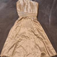 abito elegante con strass 