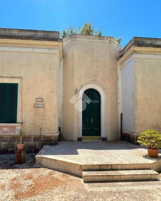 VILLA SINGOLA A ORIA